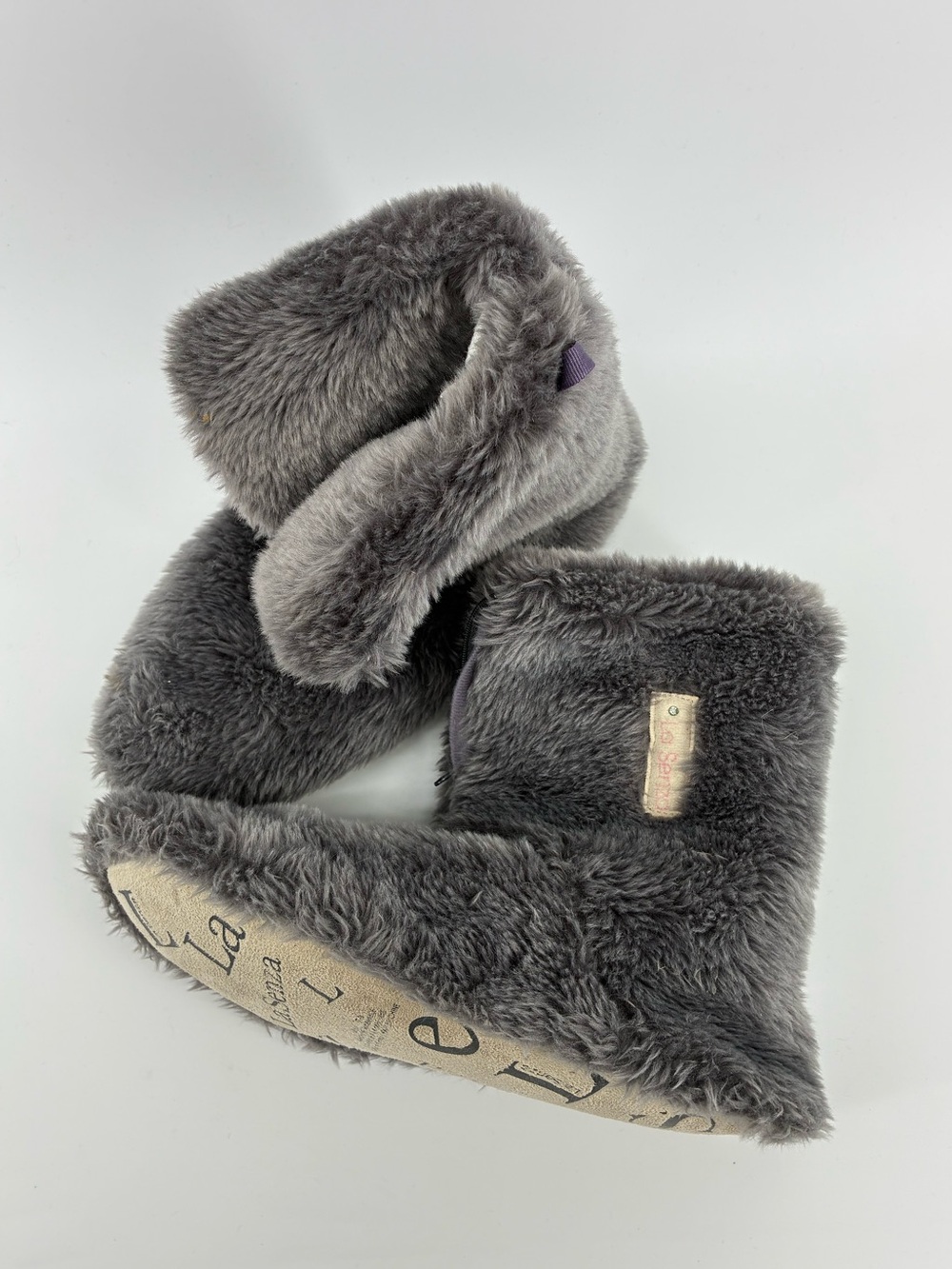 La SENZA Gray Plush Fuzzy Slipper Booties